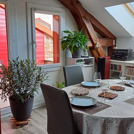 Maison Chaleureuse, Au Calme, 5mn Chaine Des Puys * Saint-Genes-Champanelle